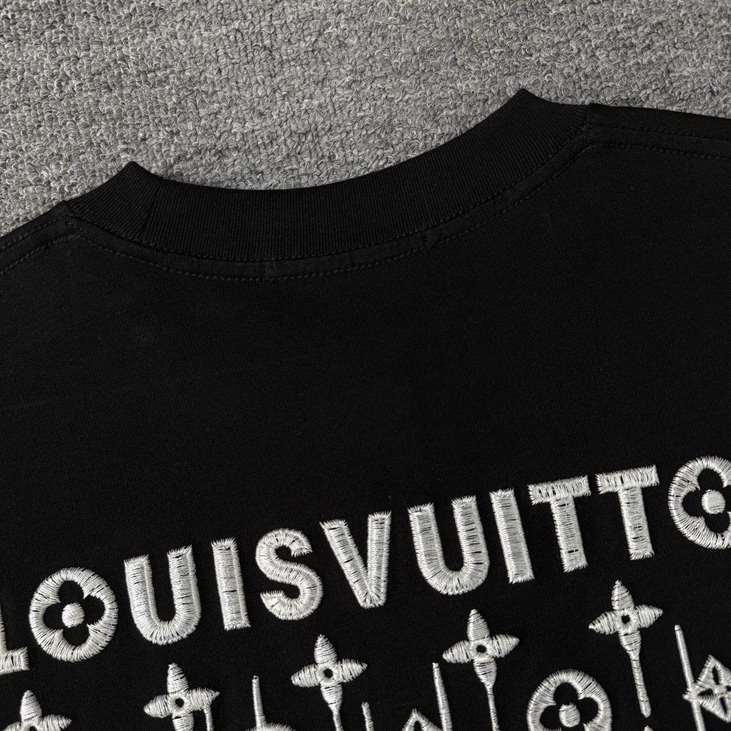 LV 27FW JBJVXGJ 153 반팔티셔츠 15