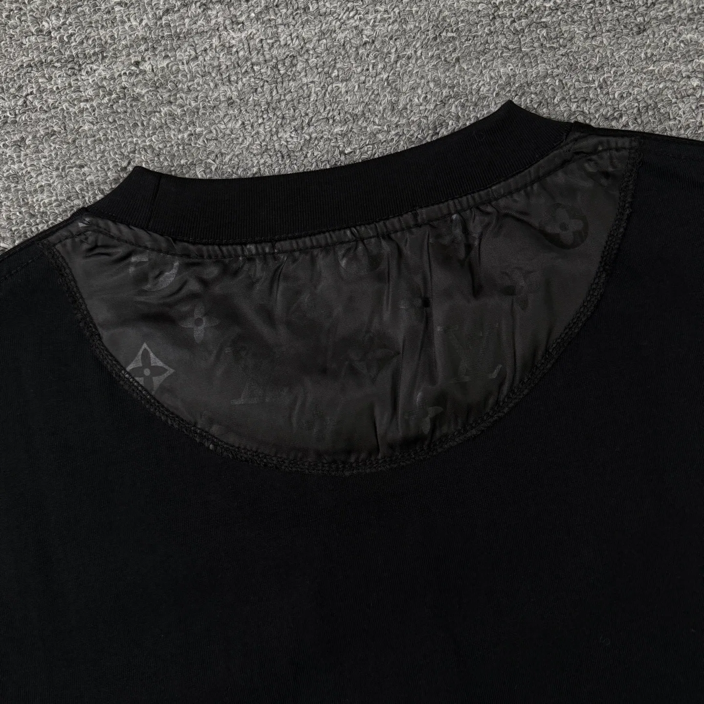 LV 27FW JBJVXGJ 159 반팔티셔츠 15