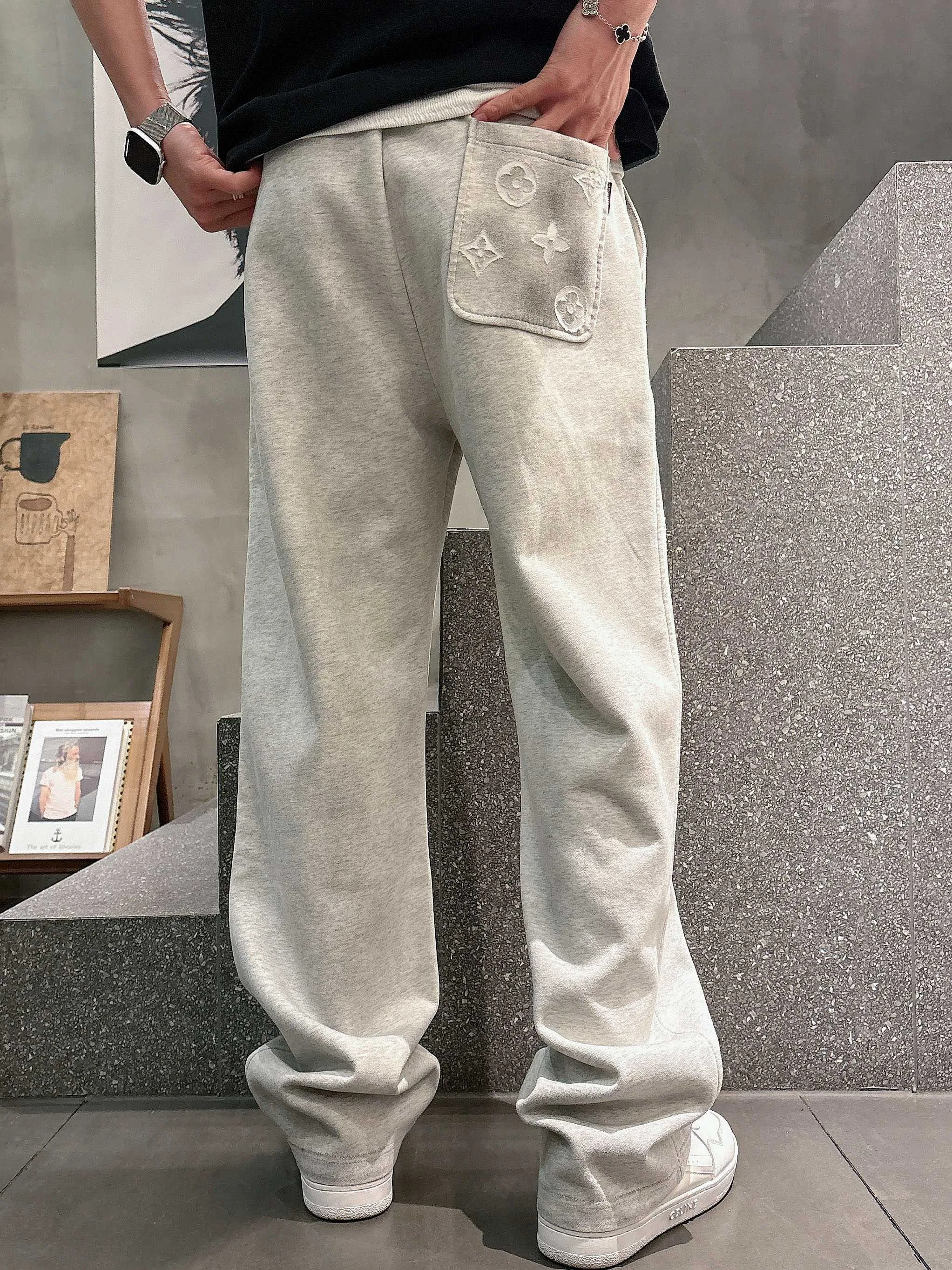 LV 27FW JBJVXGJ 166 스웻팬츠 8
