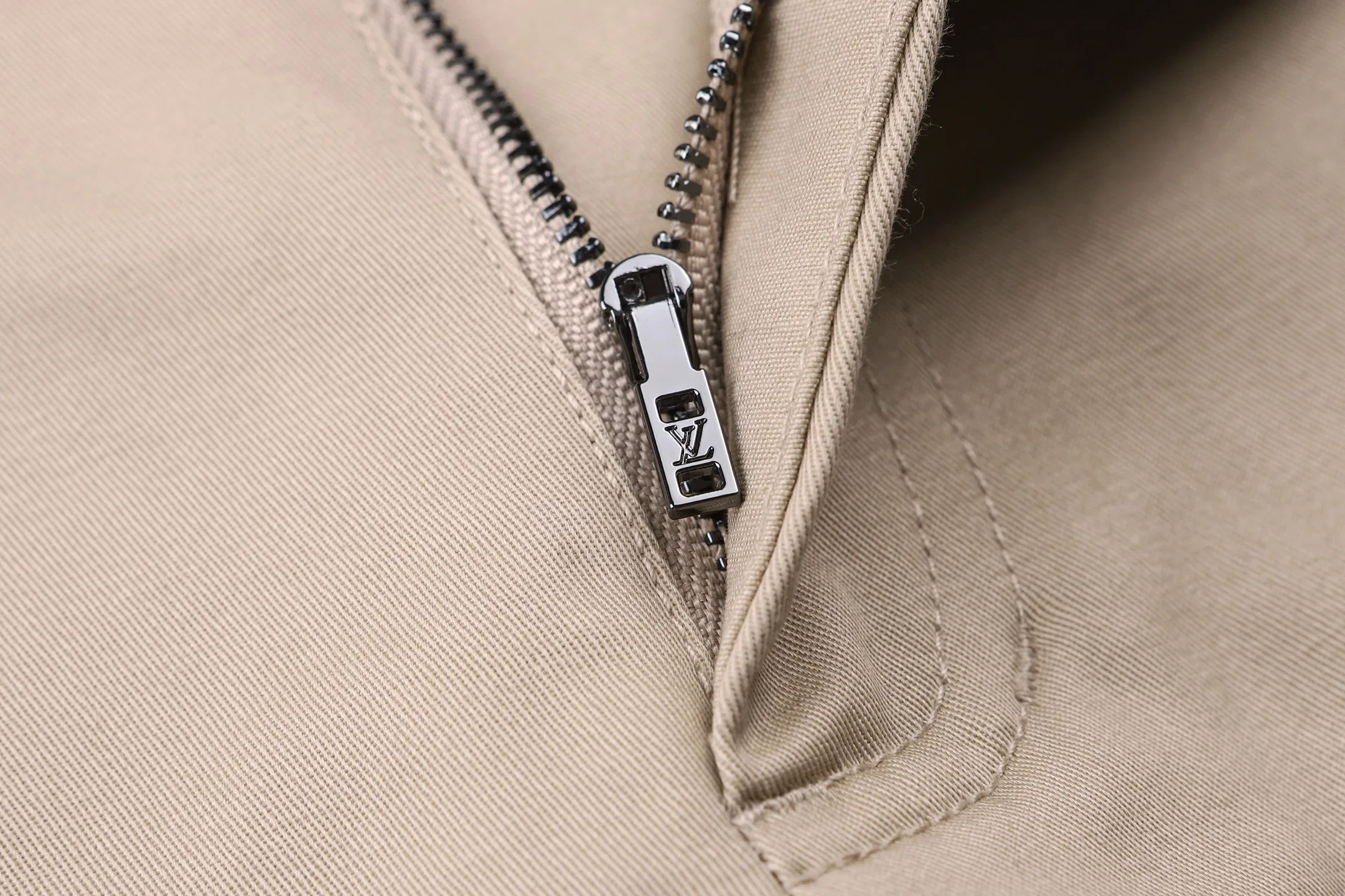 LV 27FW JBJVXGJ 307 슬랙스 18