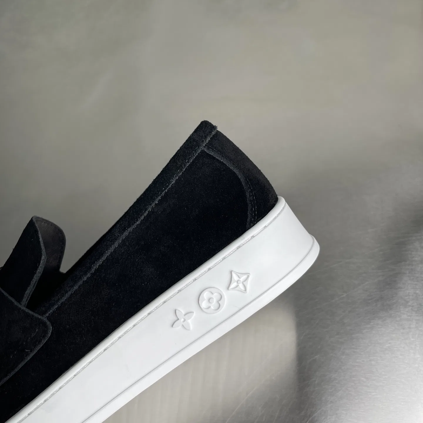 LV 27FW LDWAQLG 004 로퍼 22