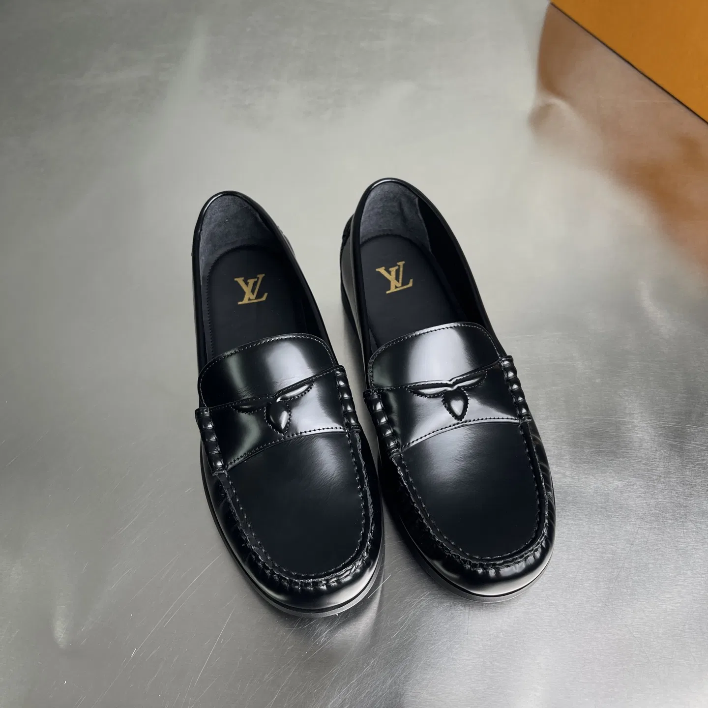 LV 27FW LDWAQLG 011 로퍼 14