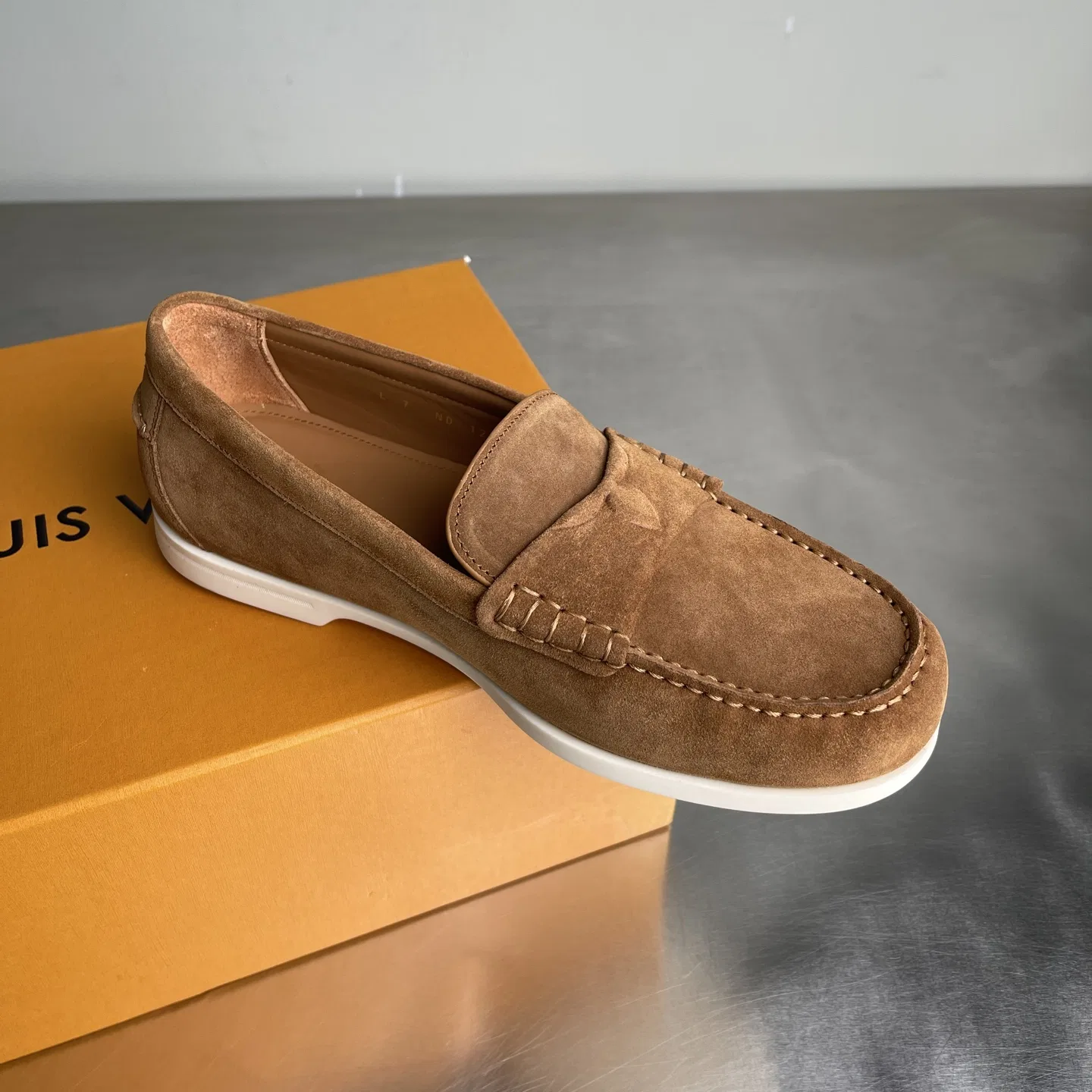 LV 27FW LDWAQLG 012 로퍼 11