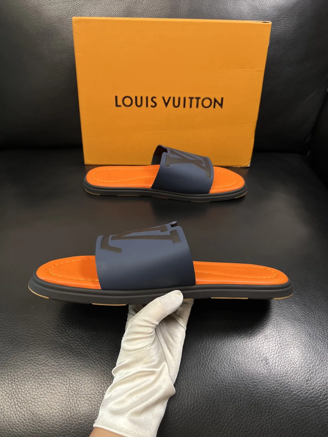 LV 27FW LDWAQLG 022 슬리퍼 12