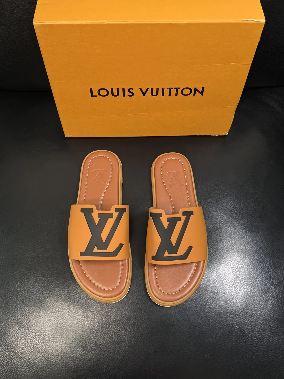 LV 27FW LDWAQLG 022 슬리퍼 26