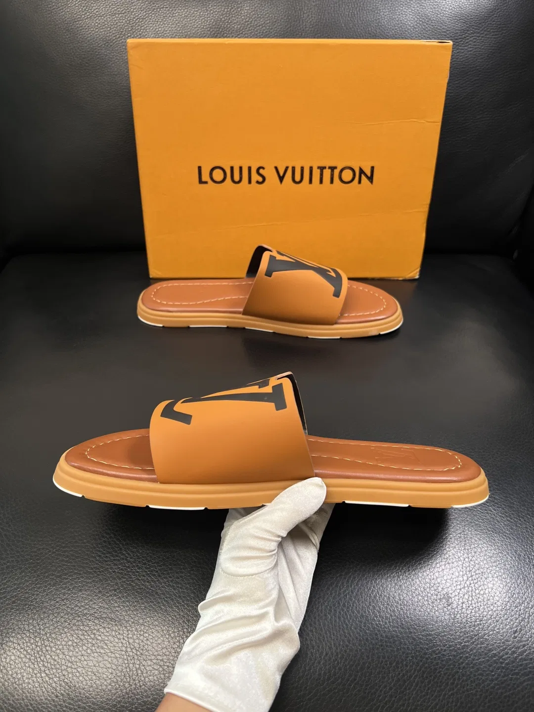 LV 27FW LDWAQLG 022 슬리퍼 28