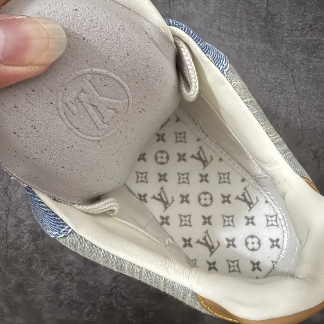 LV 27FW LDWAQLG 023 스니커즈 10