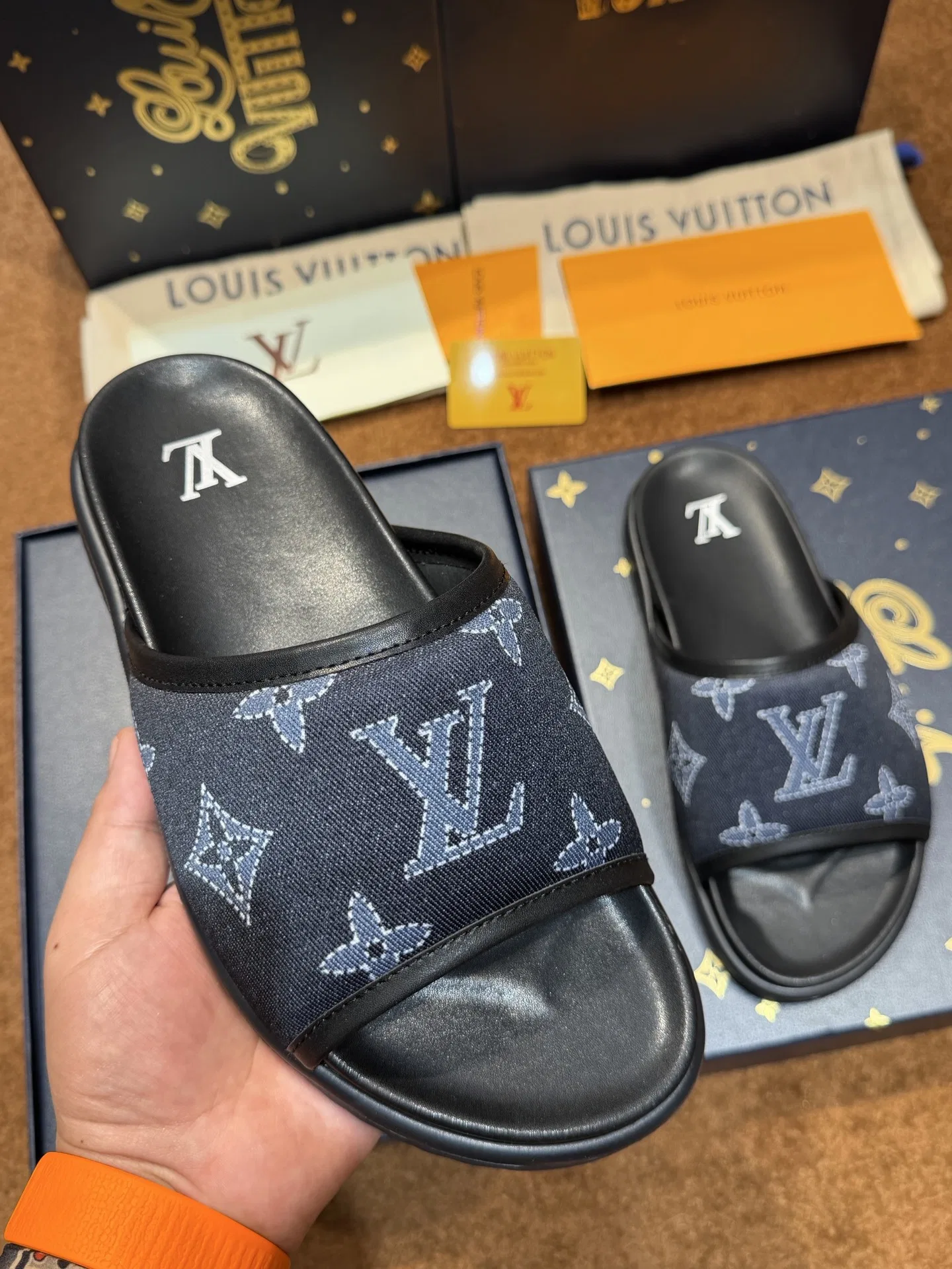 LV 27FW LDWAQLG 024 슬리퍼 9