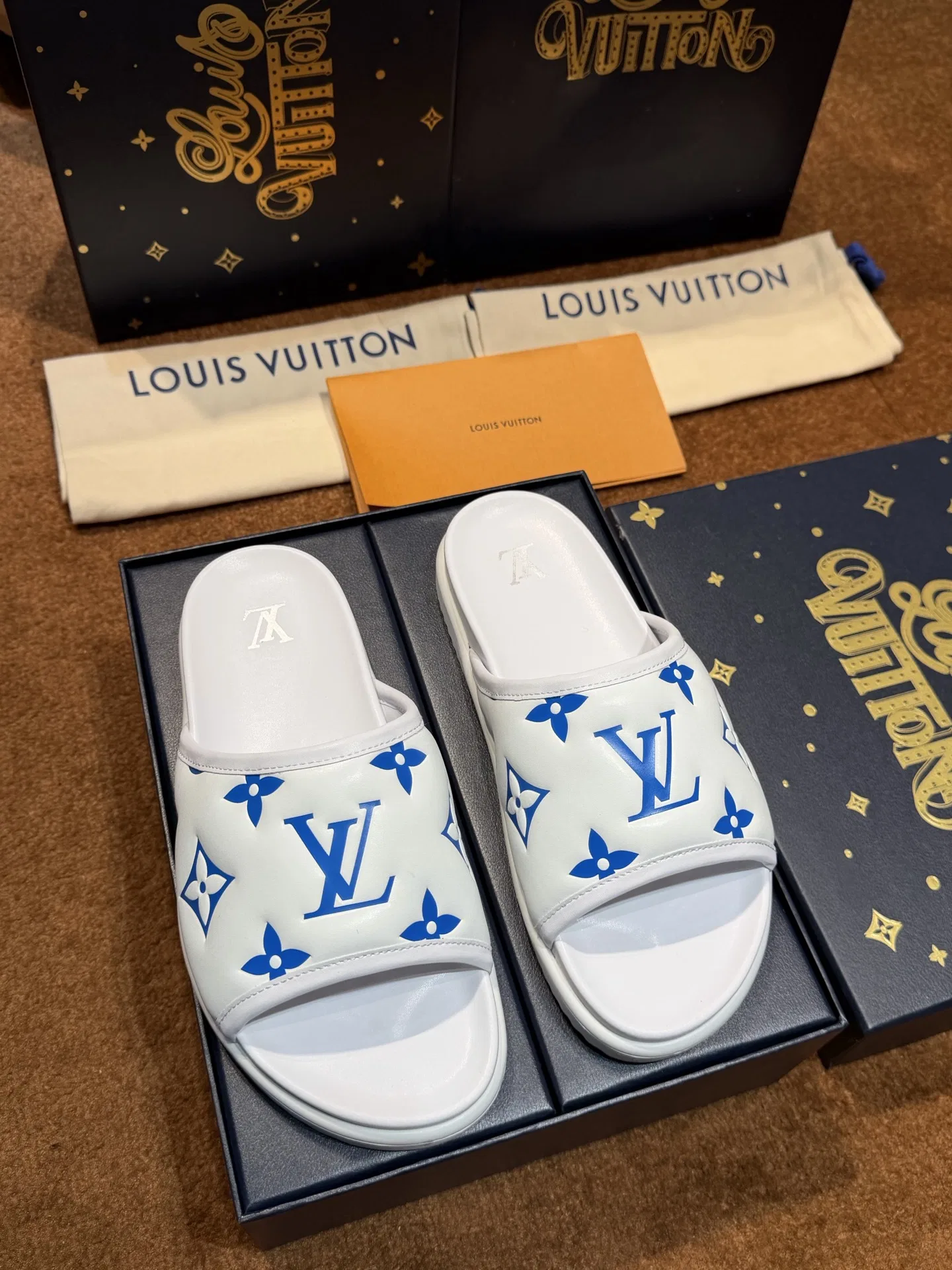 LV 27FW LDWAQLG 026 슬리퍼 7