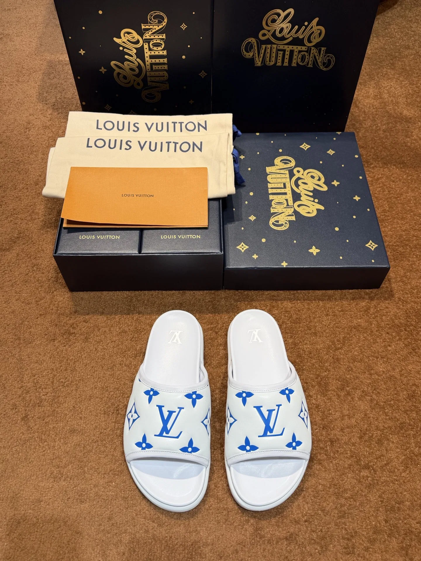 LV 27FW LDWAQLG 026 슬리퍼 8