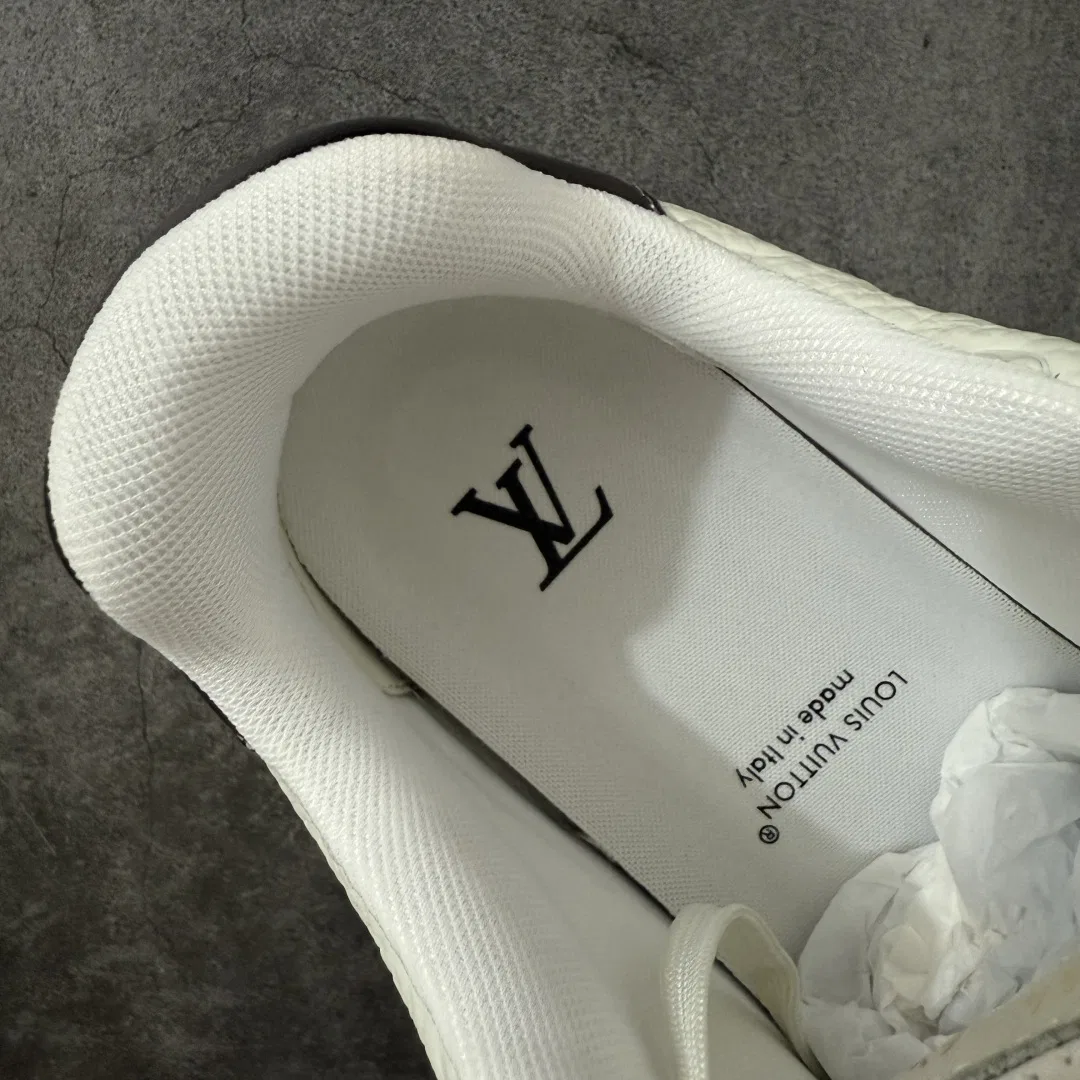 LV 27FW LDWAQLG 029 스니커즈 8