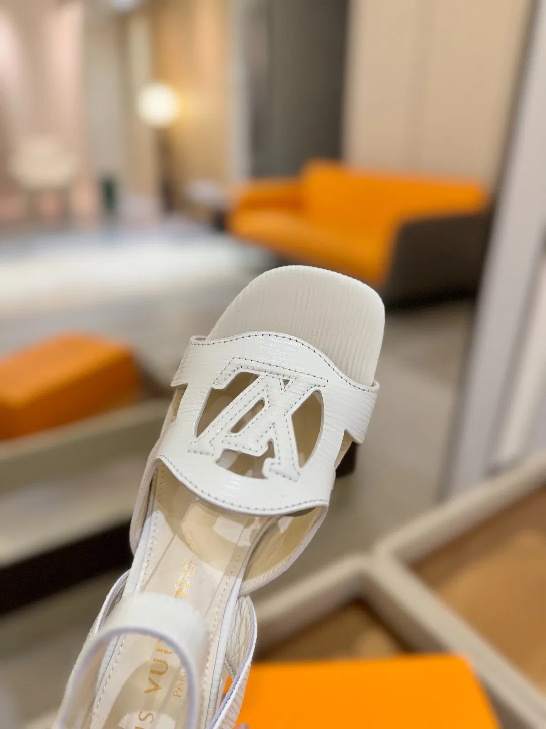 LV 27FW LDWAQLG 030 구두 9