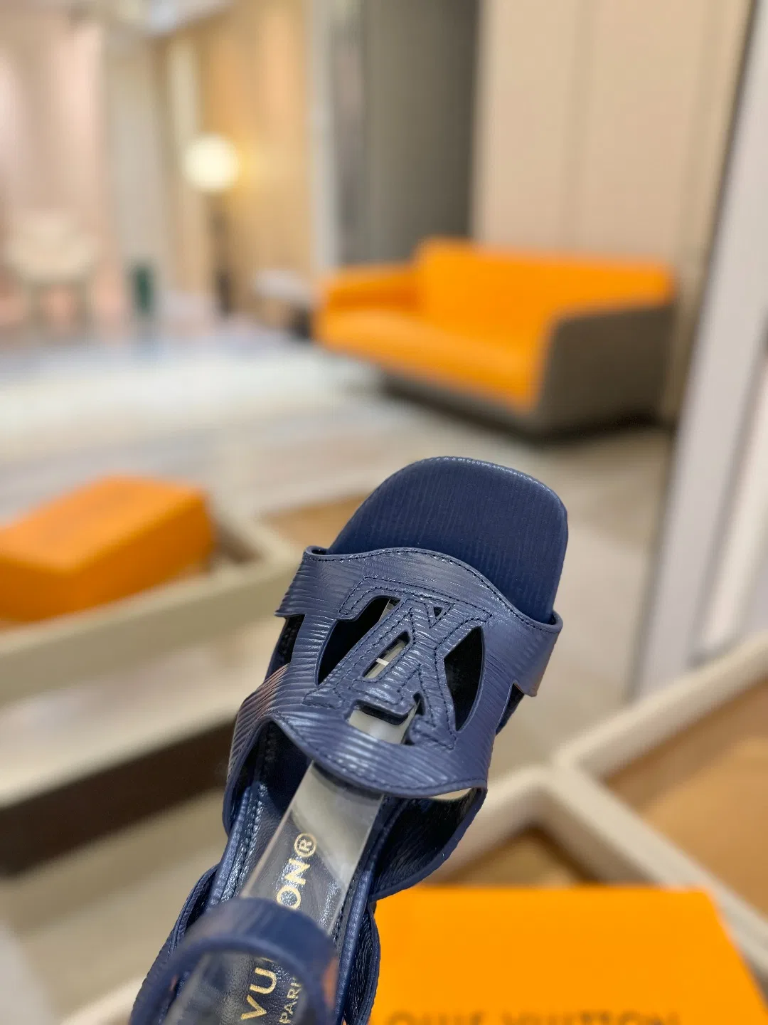 LV 27FW LDWAQLG 030 구두 18
