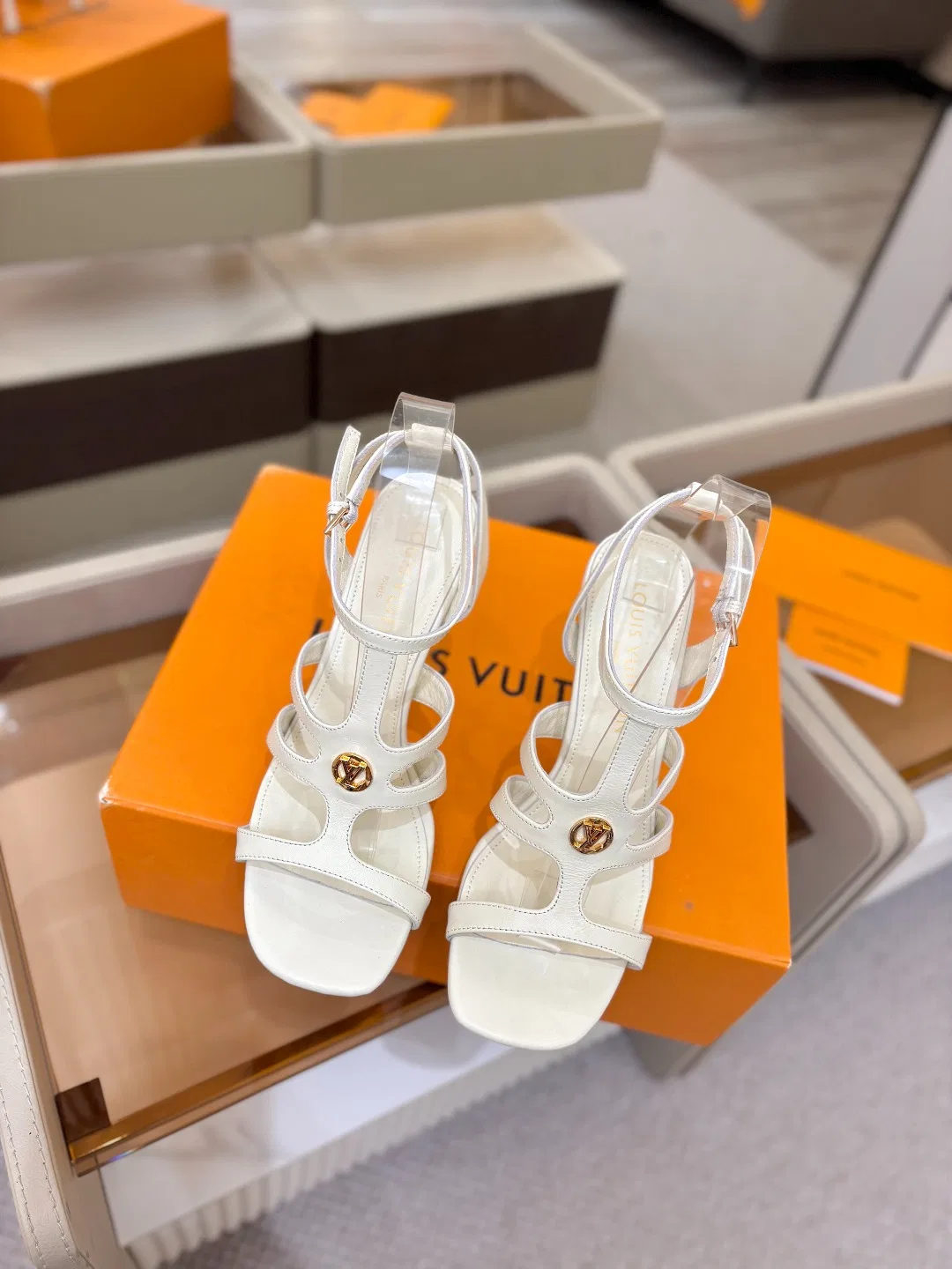 LV 27FW LDWAQLG 033 구두 21