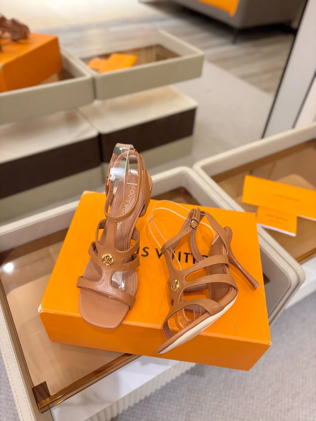LV 27FW LDWAQLG 033 구두 40