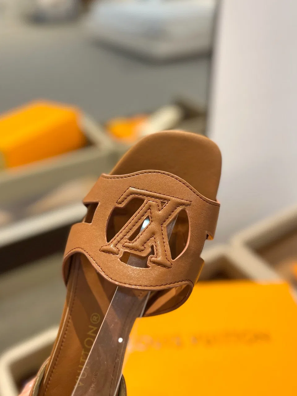 LV 27FW LDWAQLG 034 슬리퍼 8
