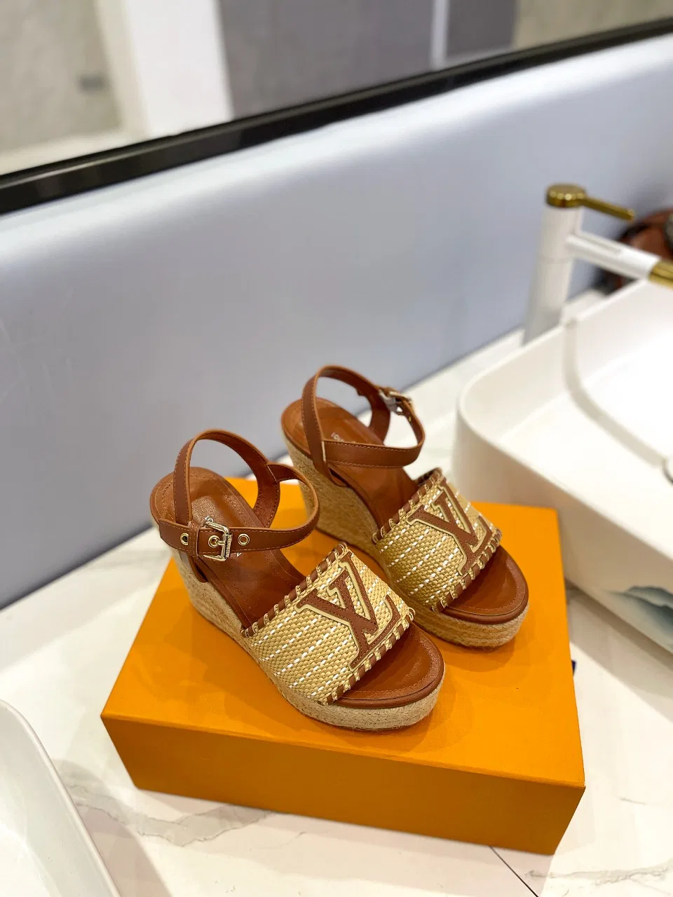 LV 27FW LDWAQLG 035 구두 11