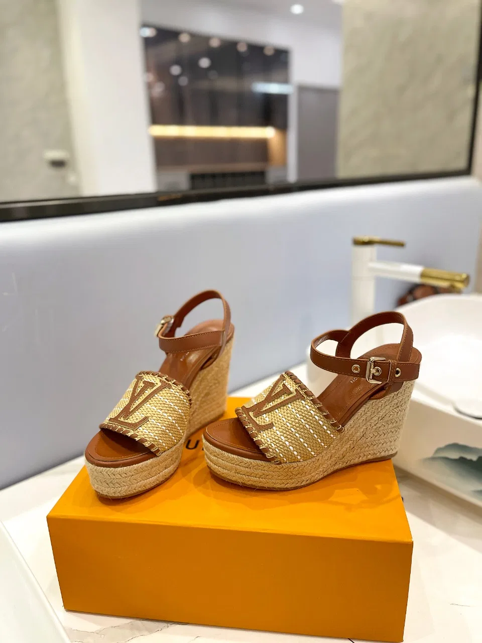 LV 27FW LDWAQLG 035 구두 13