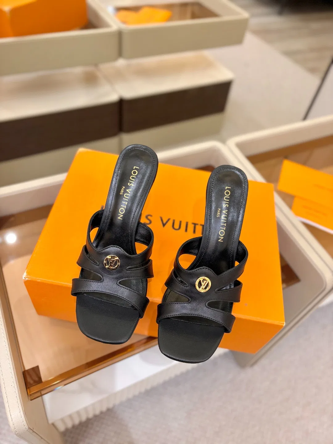 LV 27FW LDWAQLG 039 구두 22