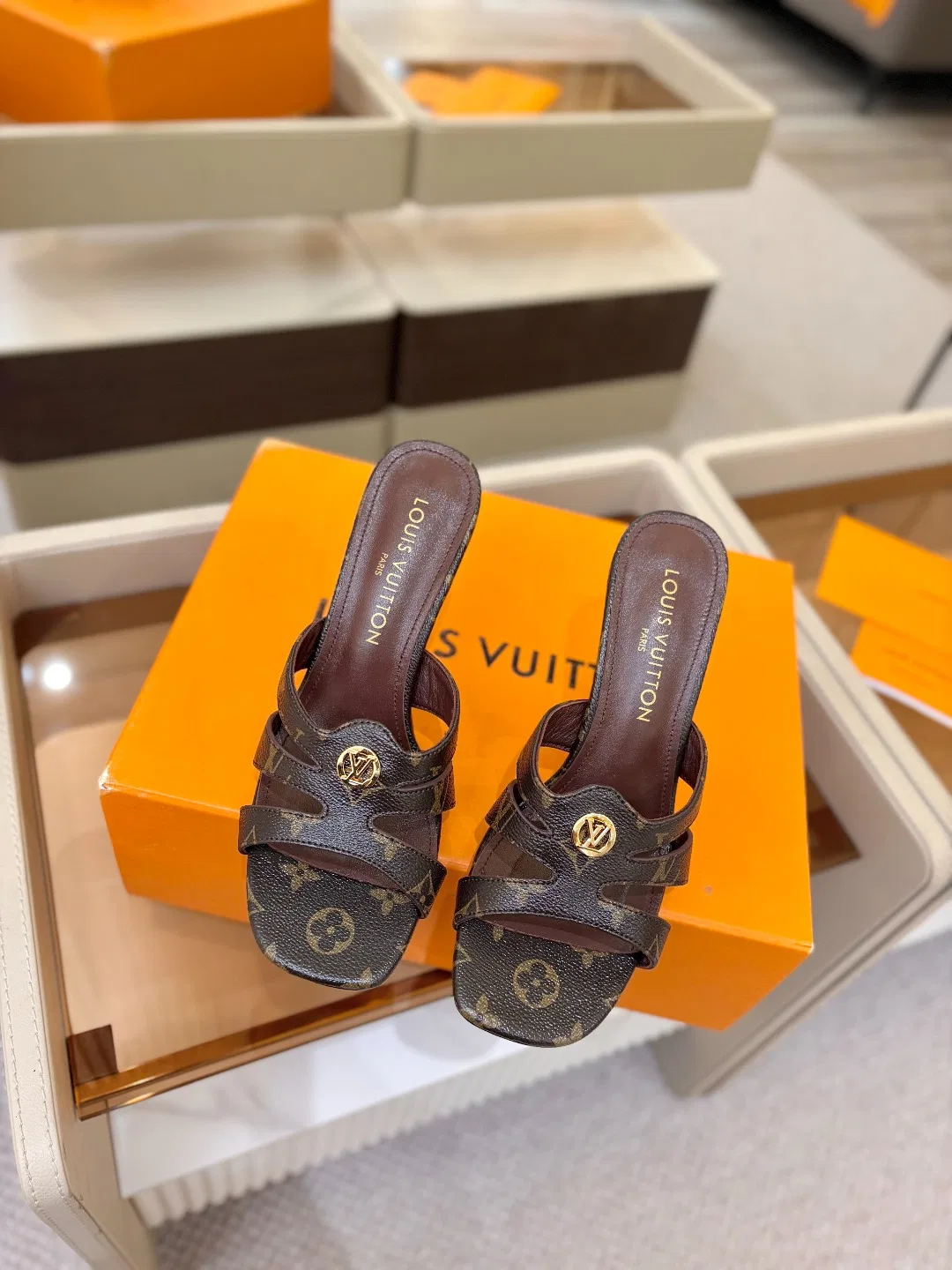 LV 27FW LDWAQLG 039 구두 31