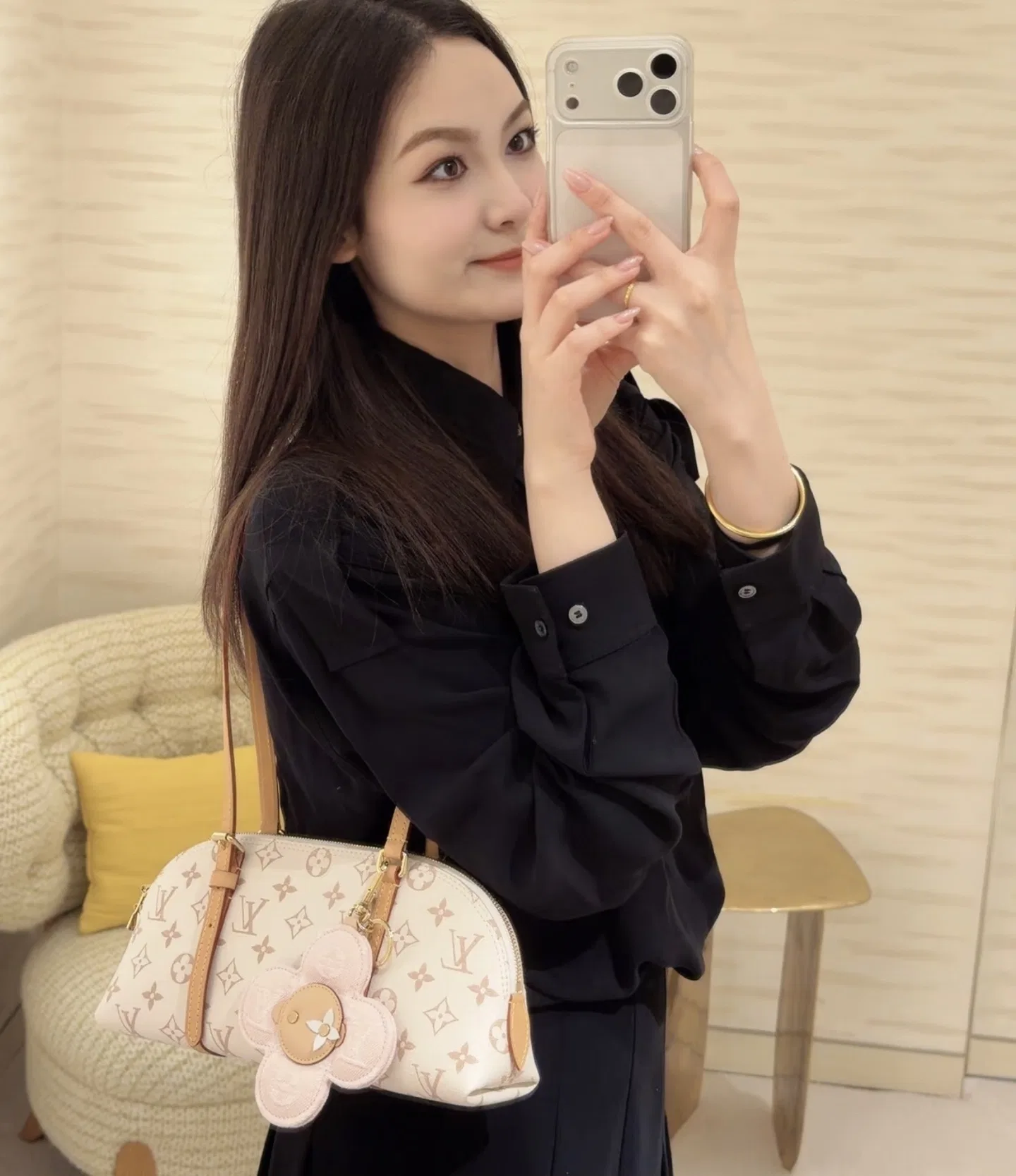 LV 27FW LDWAQLG 042 숄더백 12