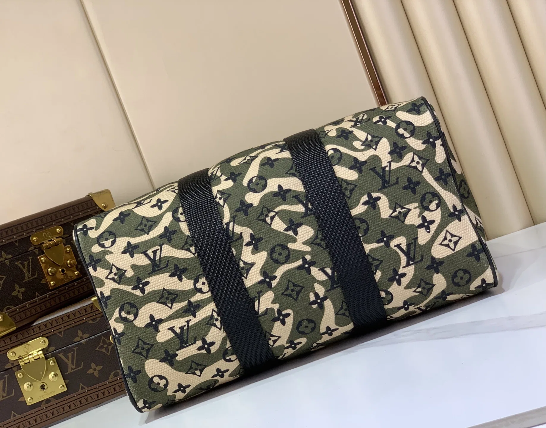 LV 27FW LDWAQLG 044 토트백 16