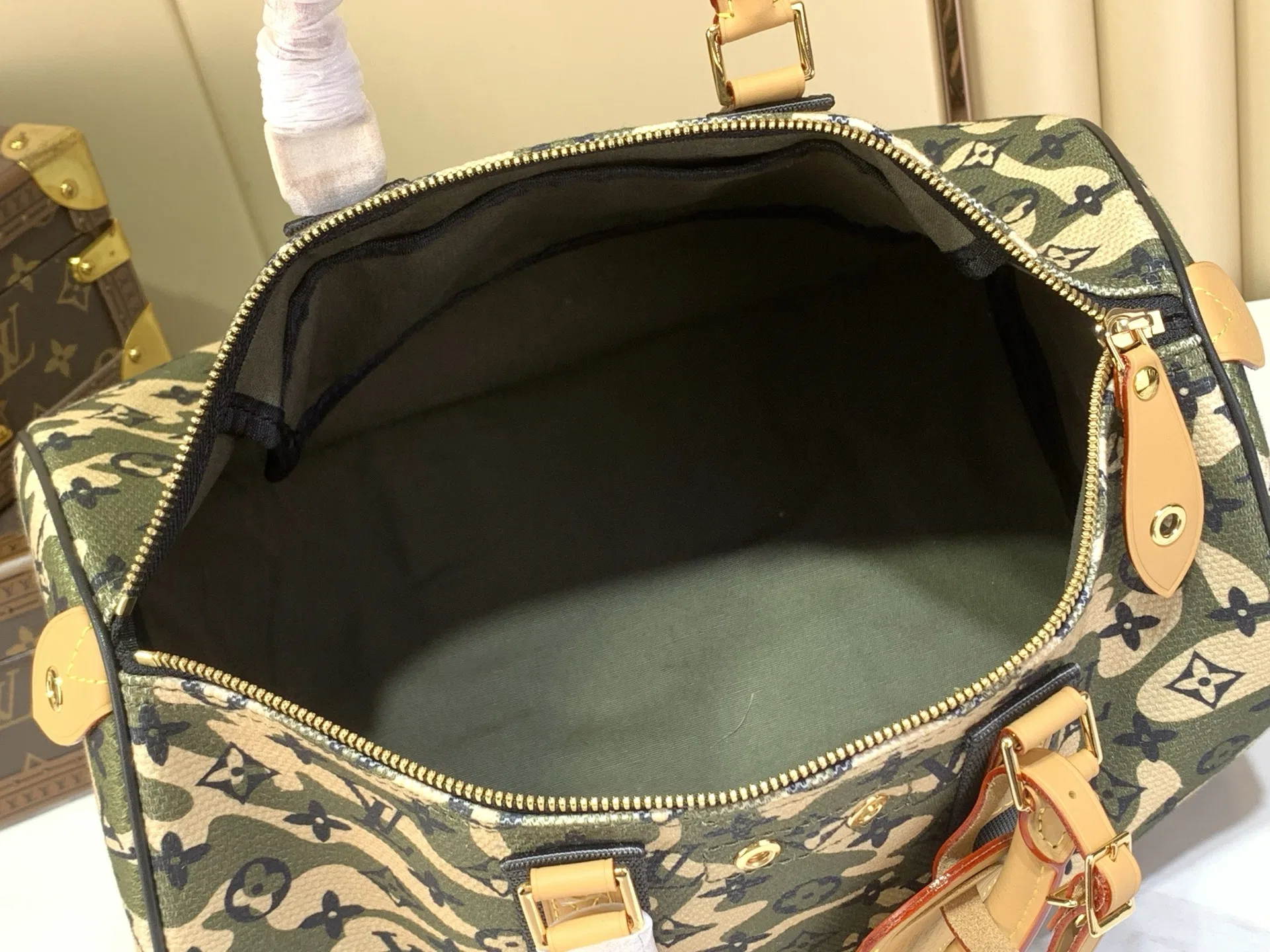 LV 27FW LDWAQLG 044 토트백 21