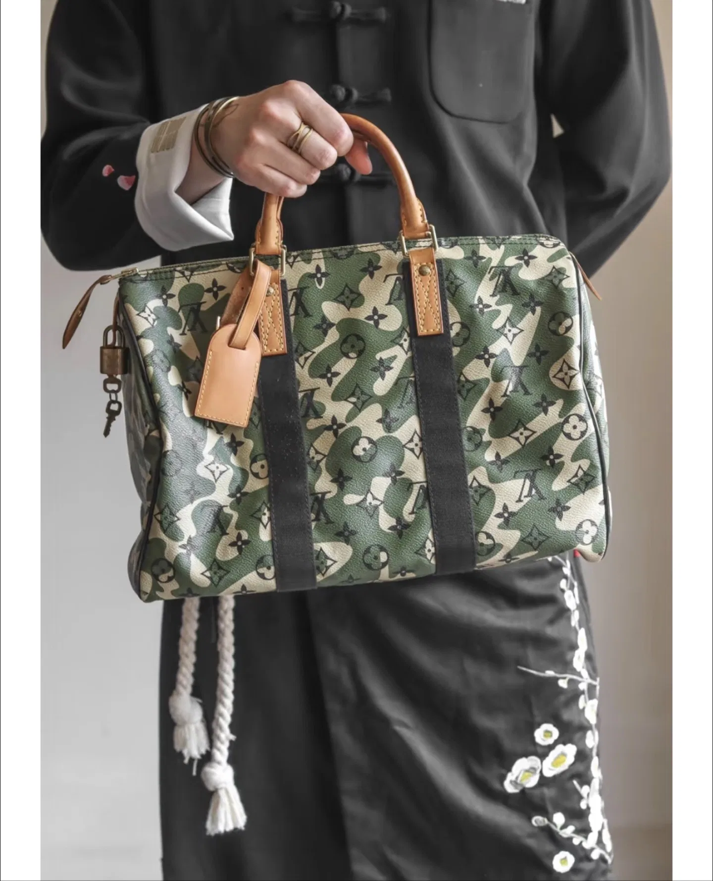 LV 27FW LDWAQLG 044 토트백 26