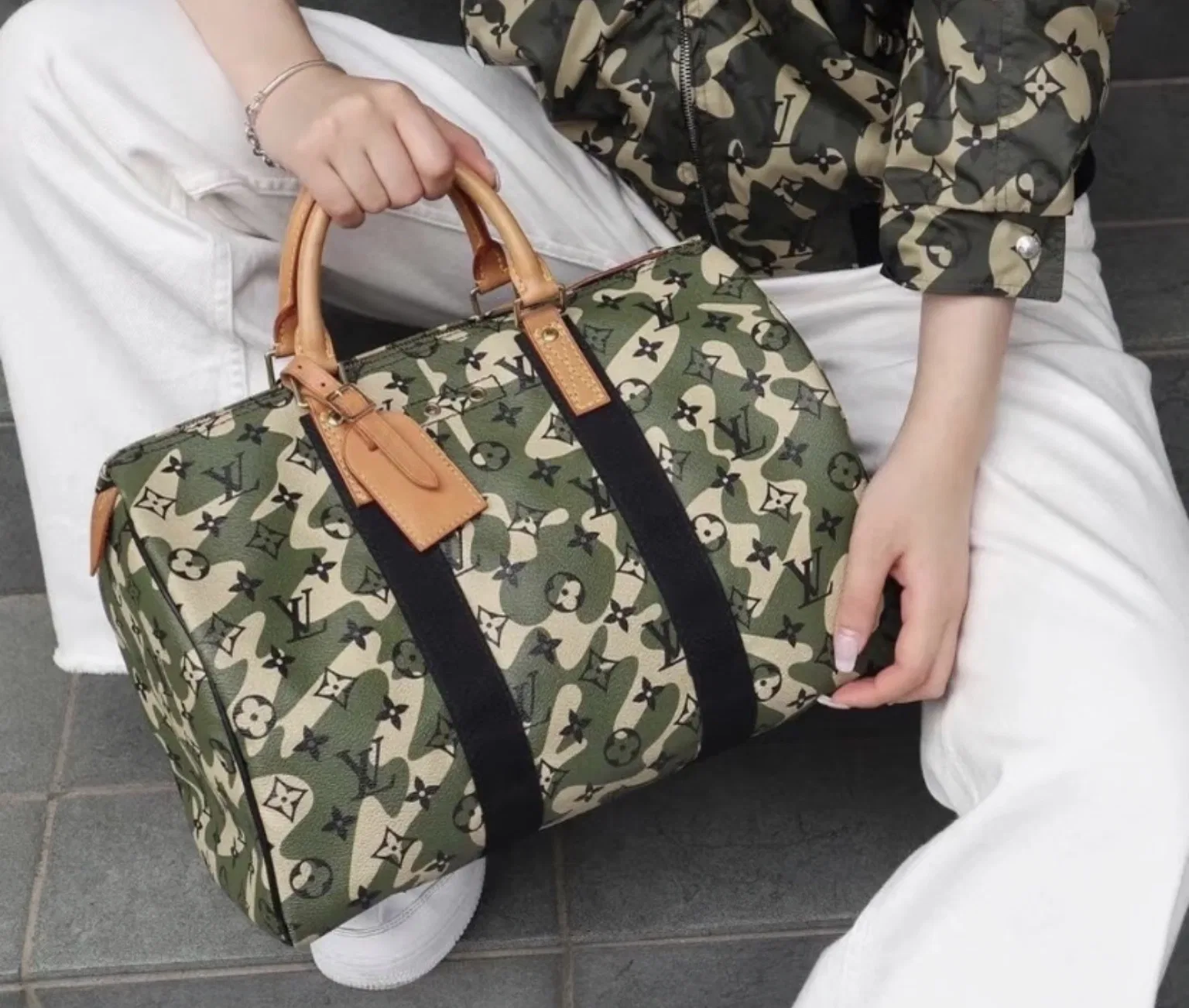 LV 27FW LDWAQLG 044 토트백 40