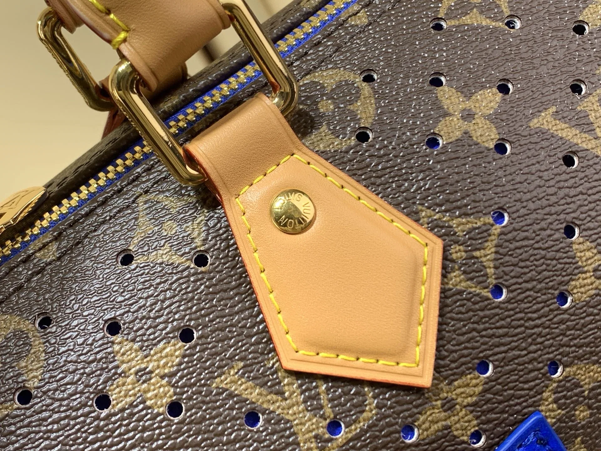 LV 27FW LDWAQLG 047 토트백 7