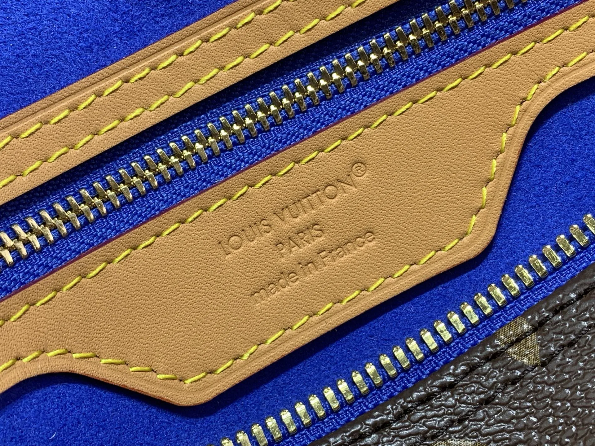 LV 27FW LDWAQLG 047 토트백 8