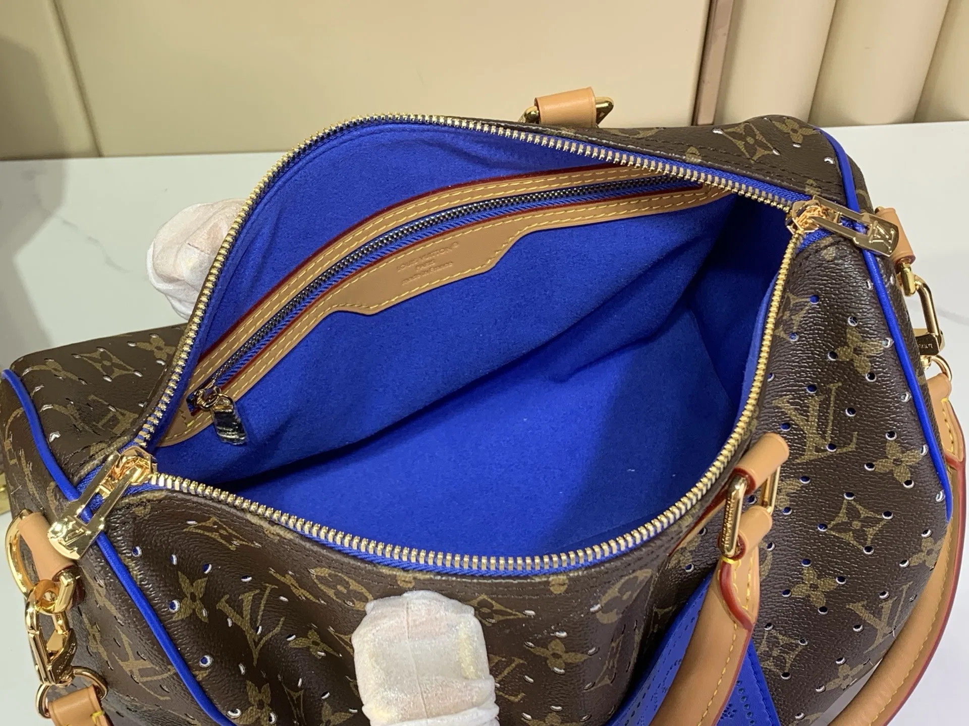 LV 27FW LDWAQLG 047 토트백 9
