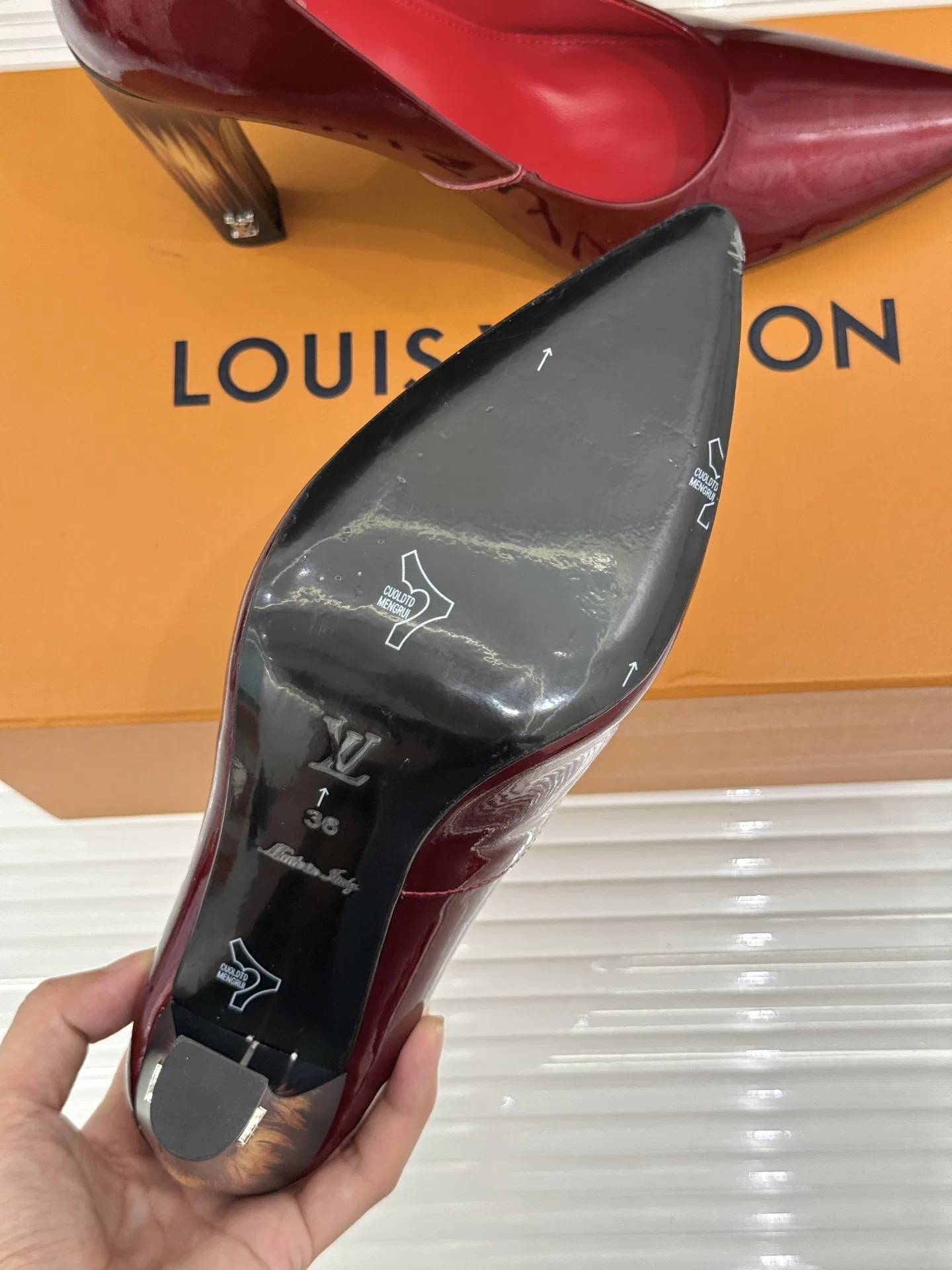 LV 27FW LDWAQLG 049 구두 9