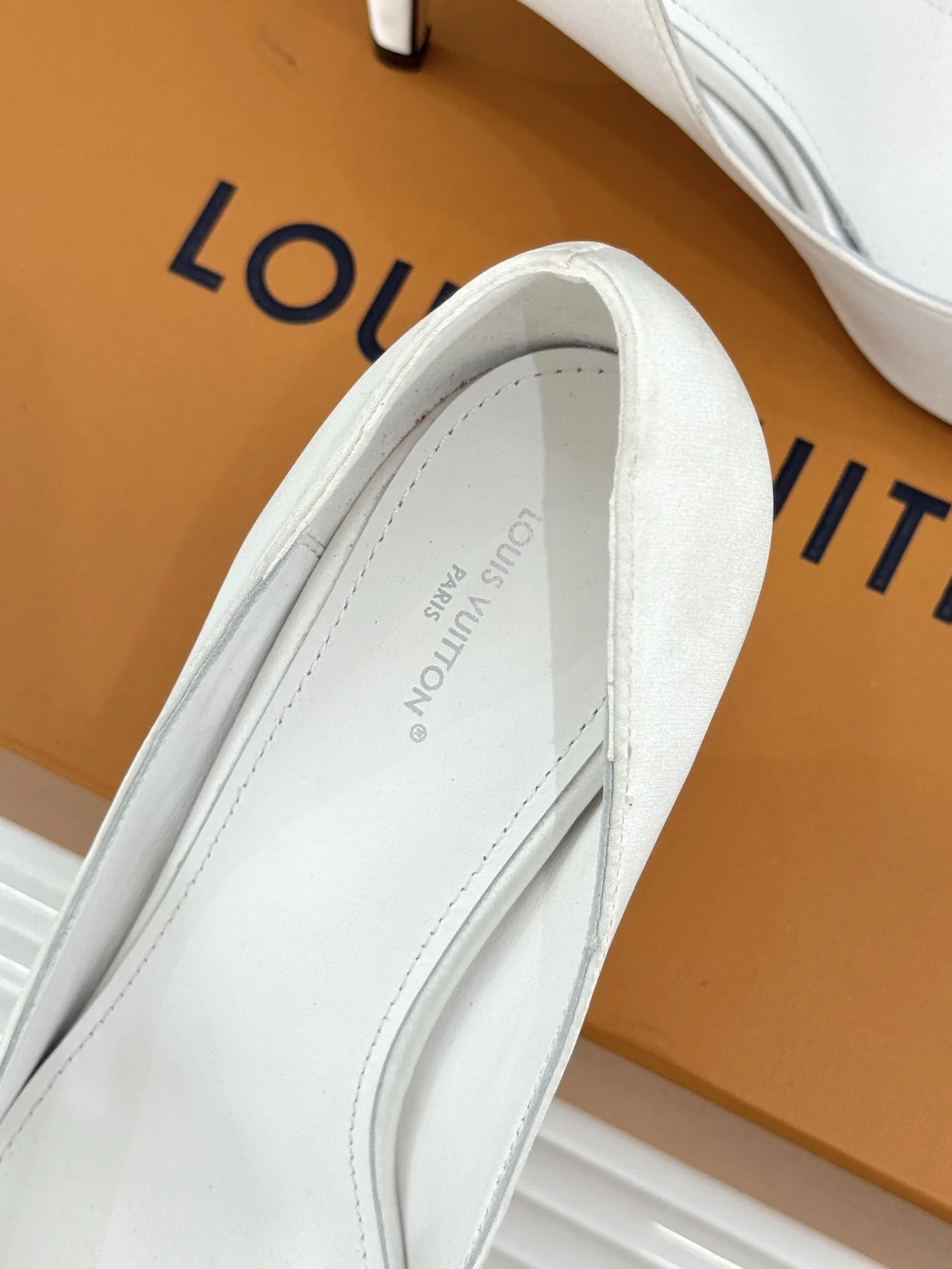 LV 27FW LDWAQLG 050 구두 8