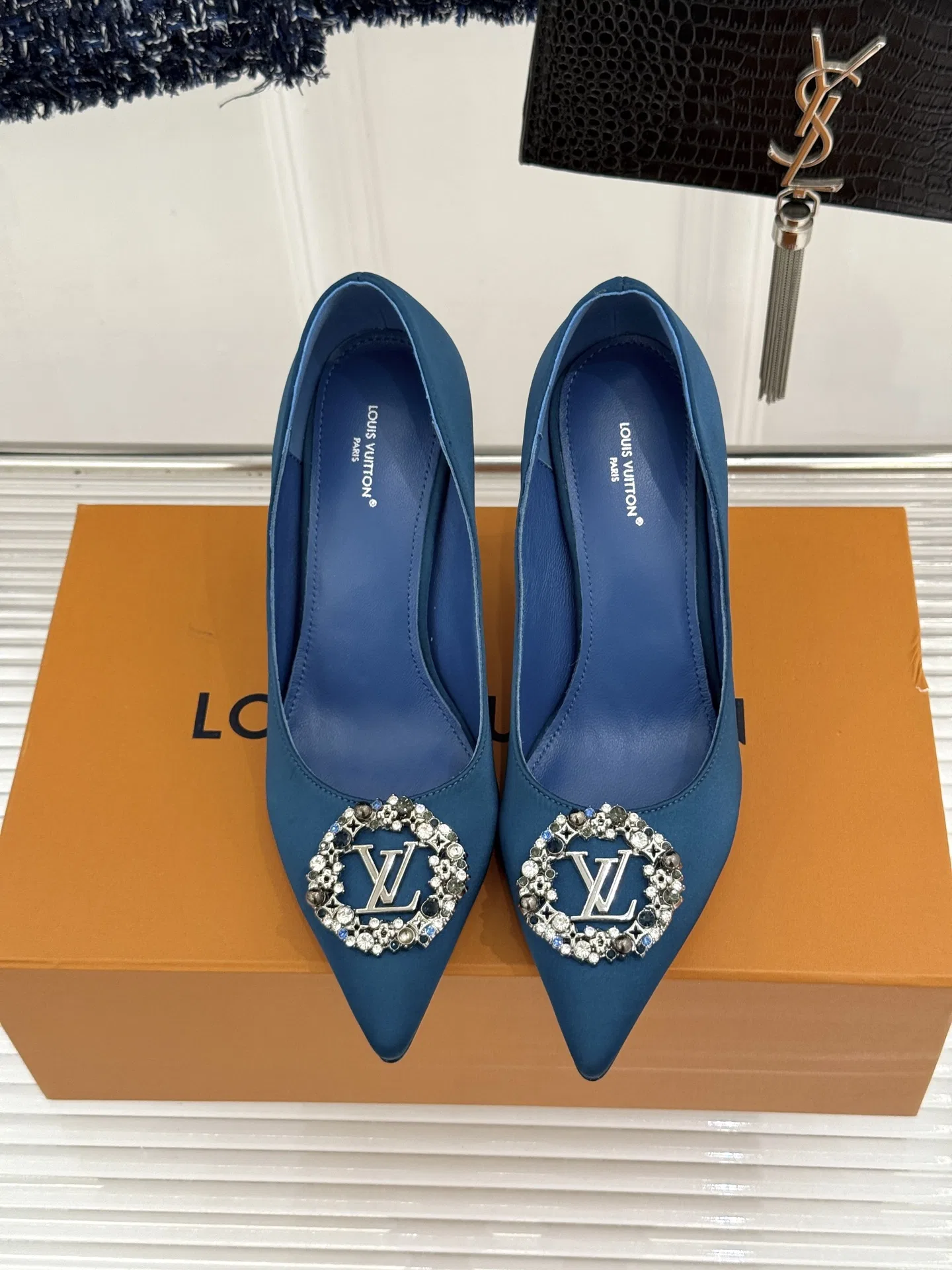 LV 27FW LDWAQLG 050 구두 13
