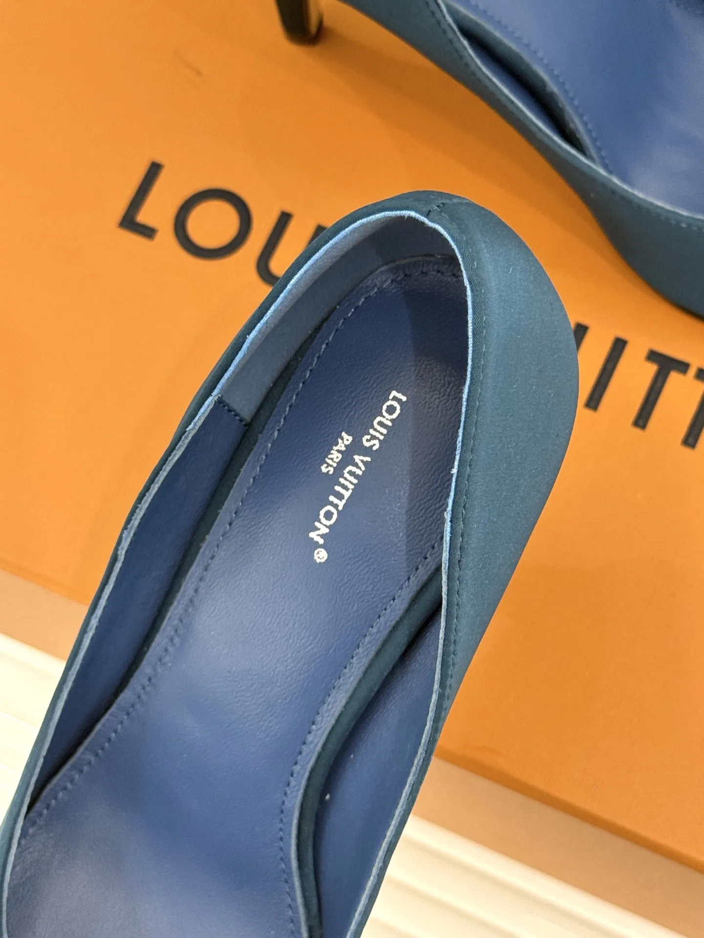 LV 27FW LDWAQLG 050 구두 17