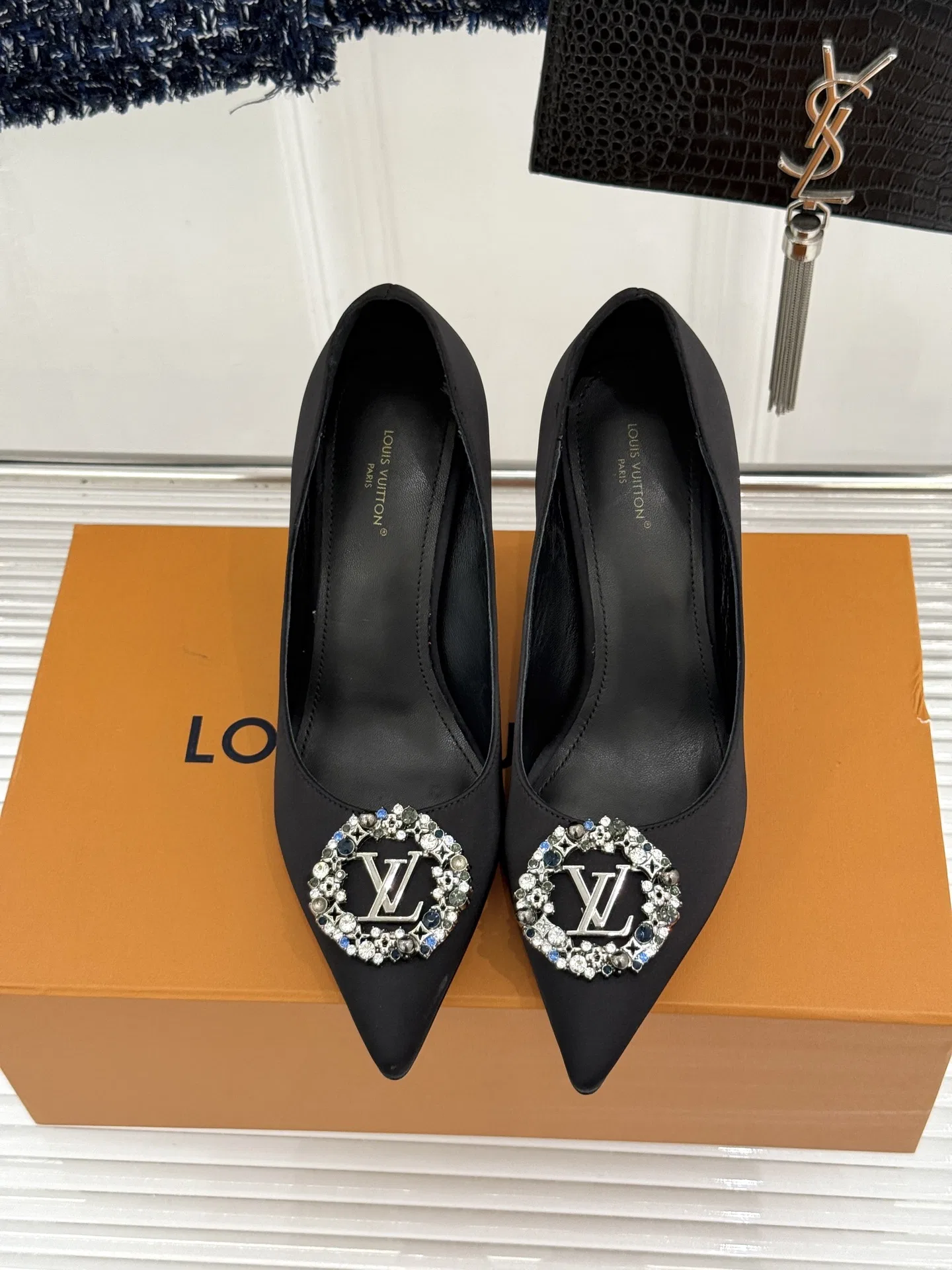 LV 27FW LDWAQLG 050 구두 21