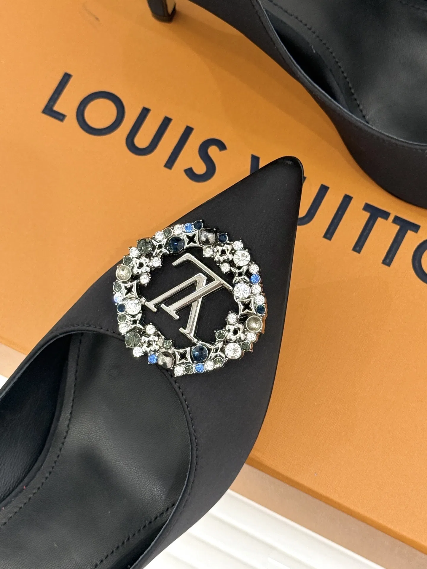 LV 27FW LDWAQLG 050 구두 23