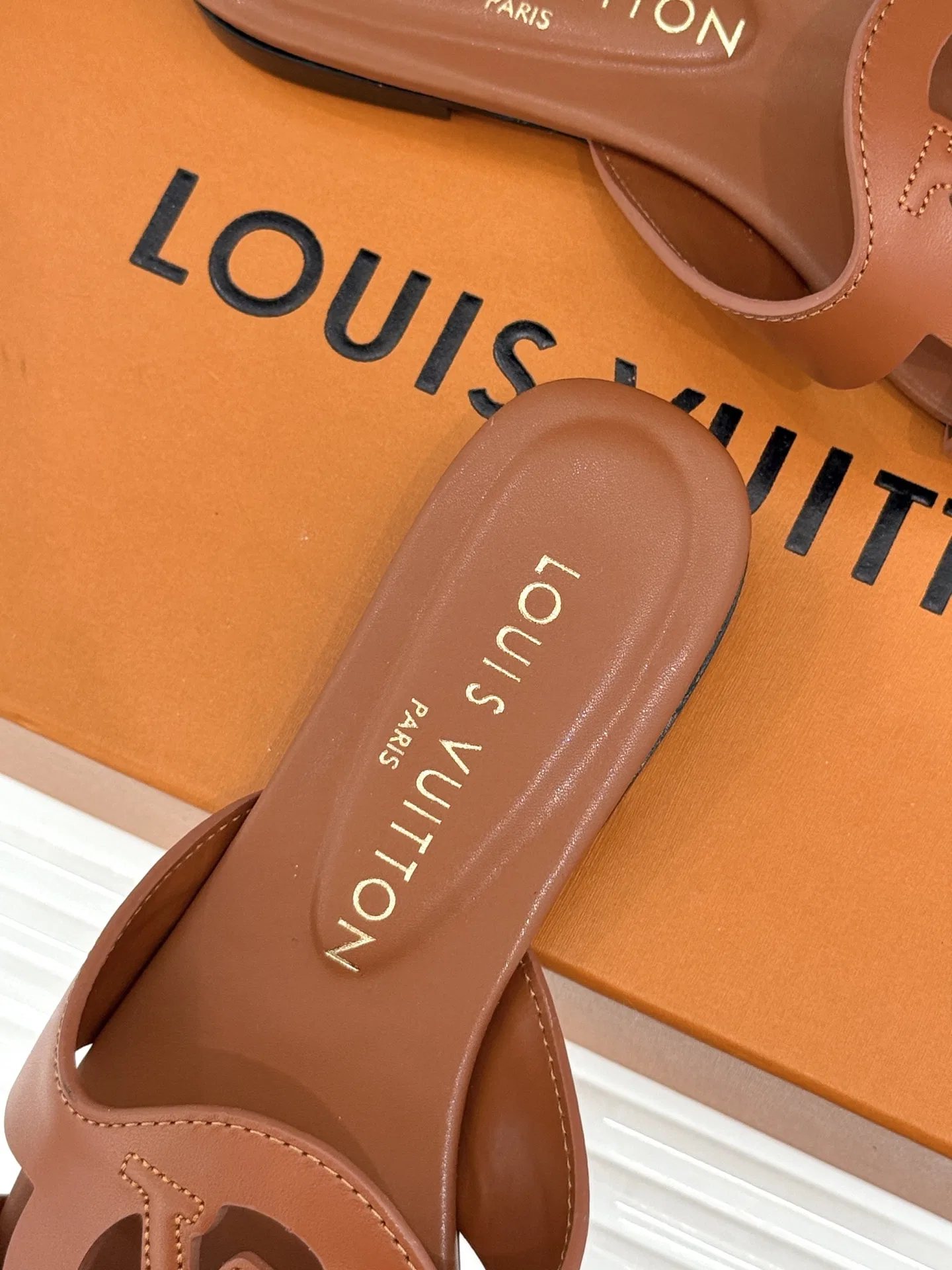 LV 27FW LDWAQLG 051 슬리퍼 17