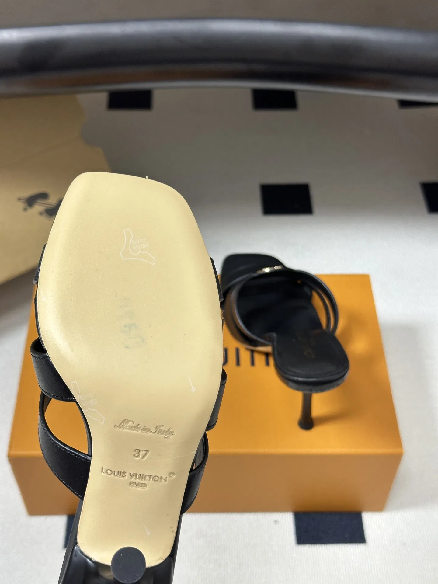 LV 27FW LDWAQLG 058 구두 9