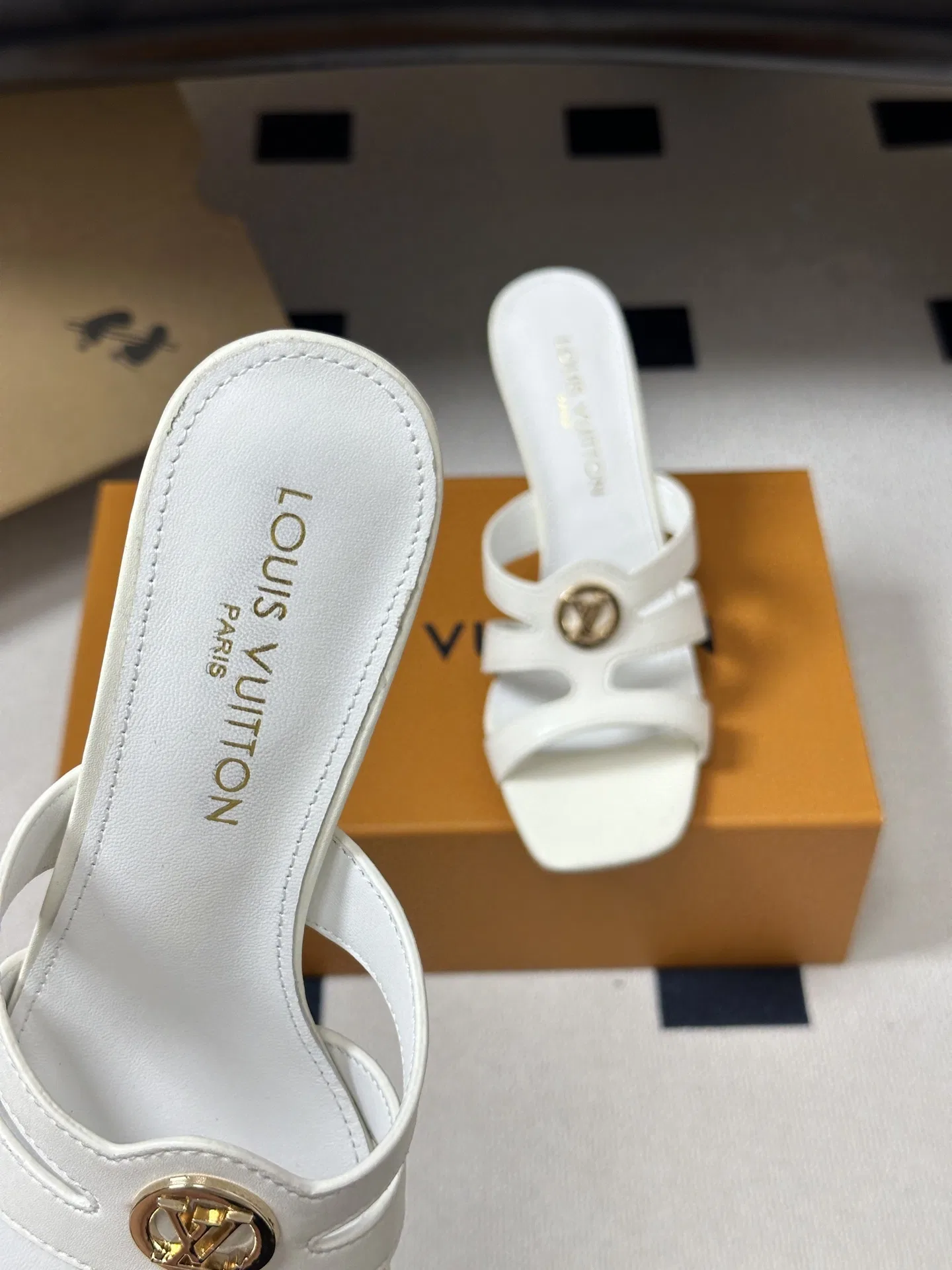 LV 27FW LDWAQLG 058 구두 16