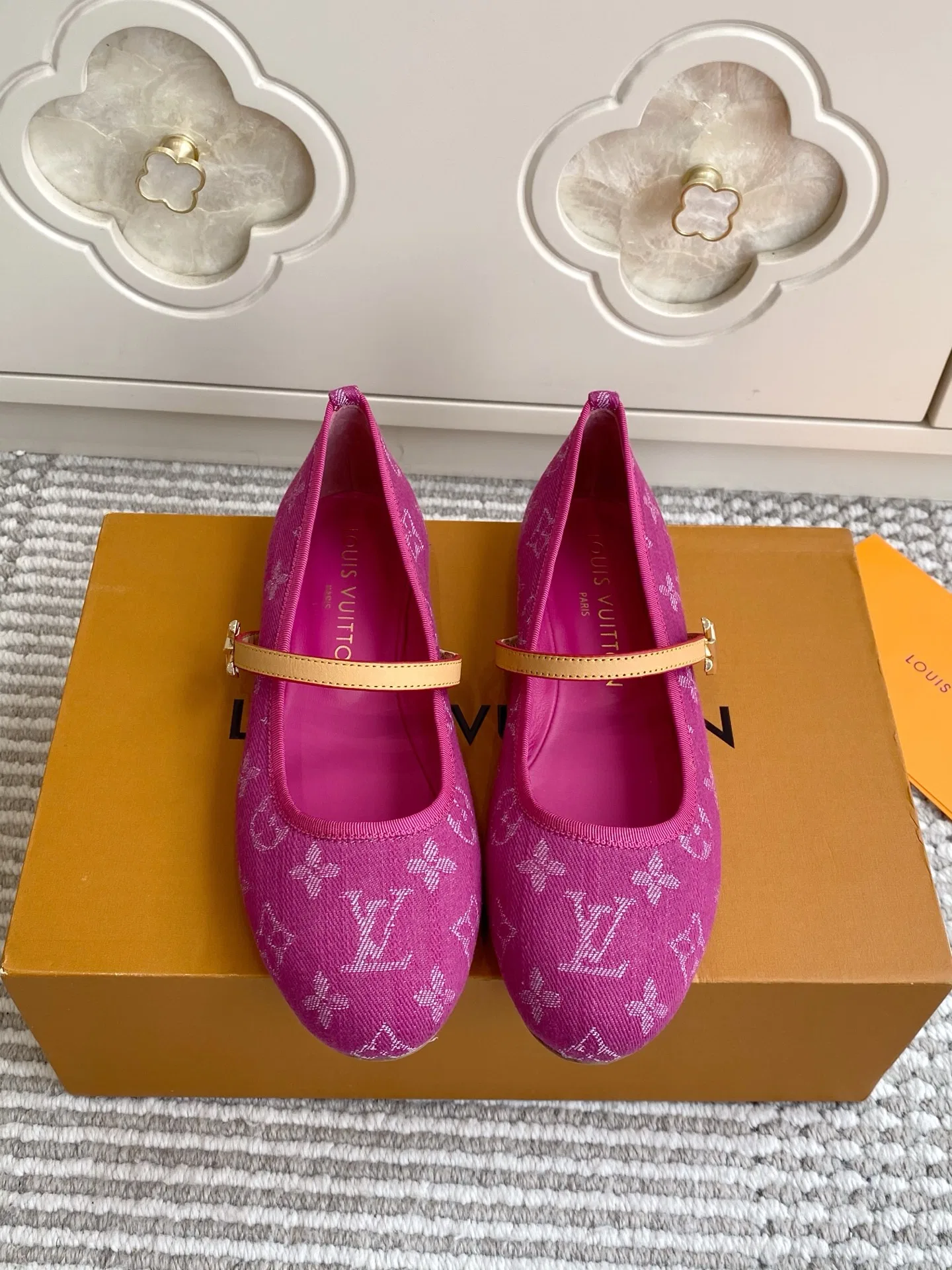 LV 27FW LDWAQLG 064 플랫슈즈 10