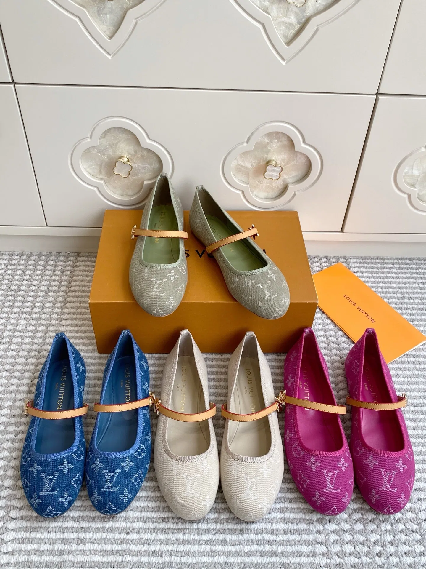 LV 27FW LDWAQLG 064 플랫슈즈 19