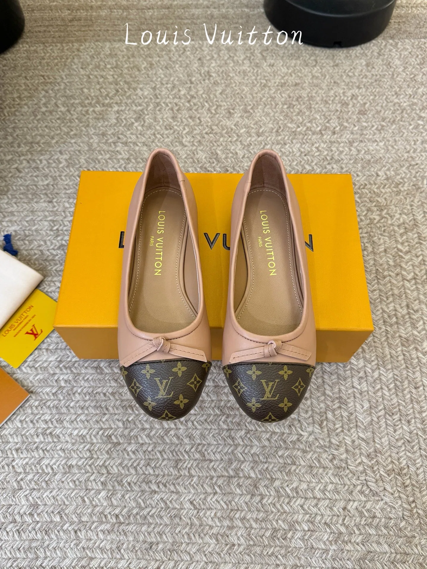 LV 27FW LDWAQLG 073 플랫슈즈 12