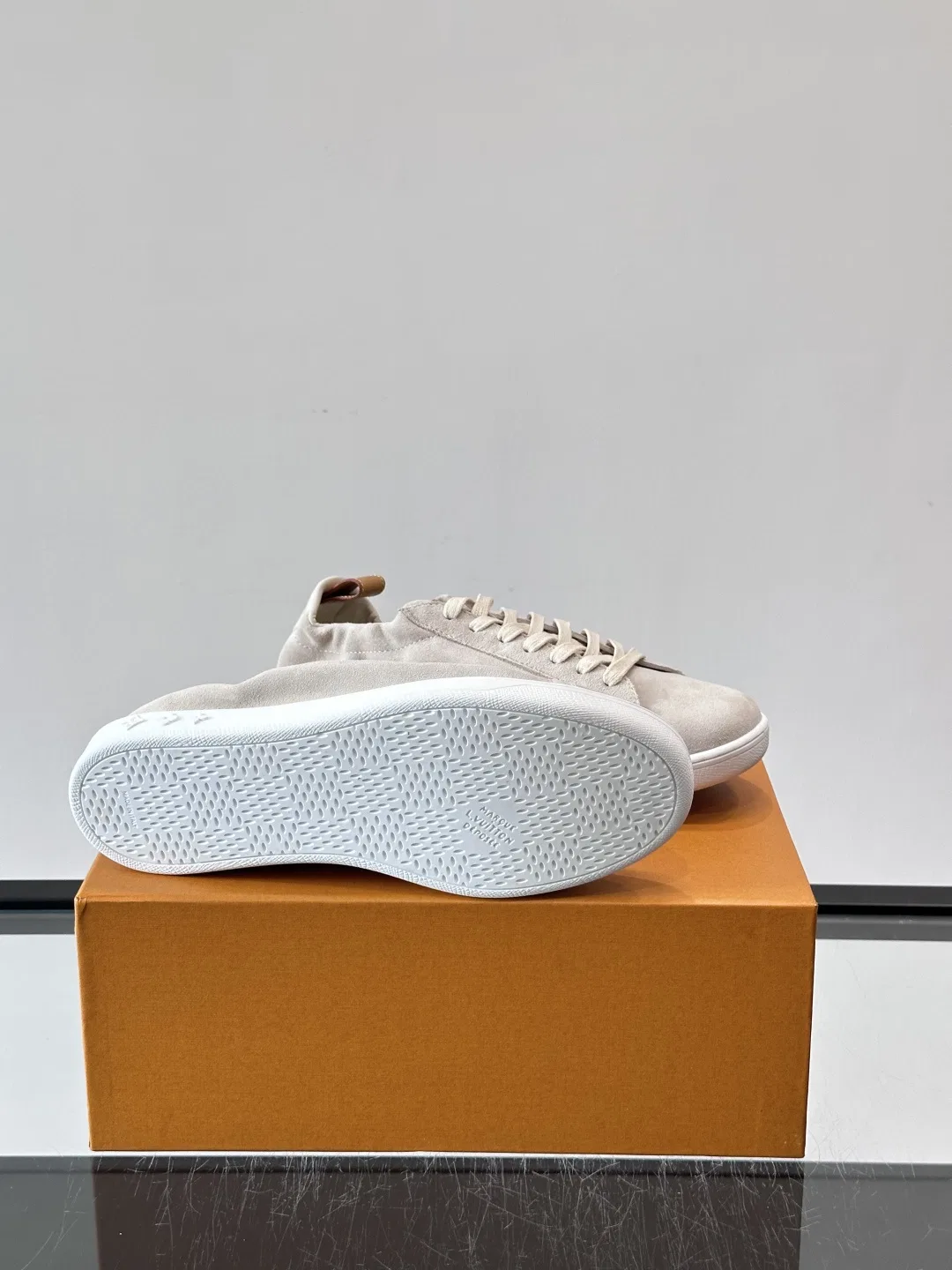LV 27FW LDWAQLG 078 스니커즈 9