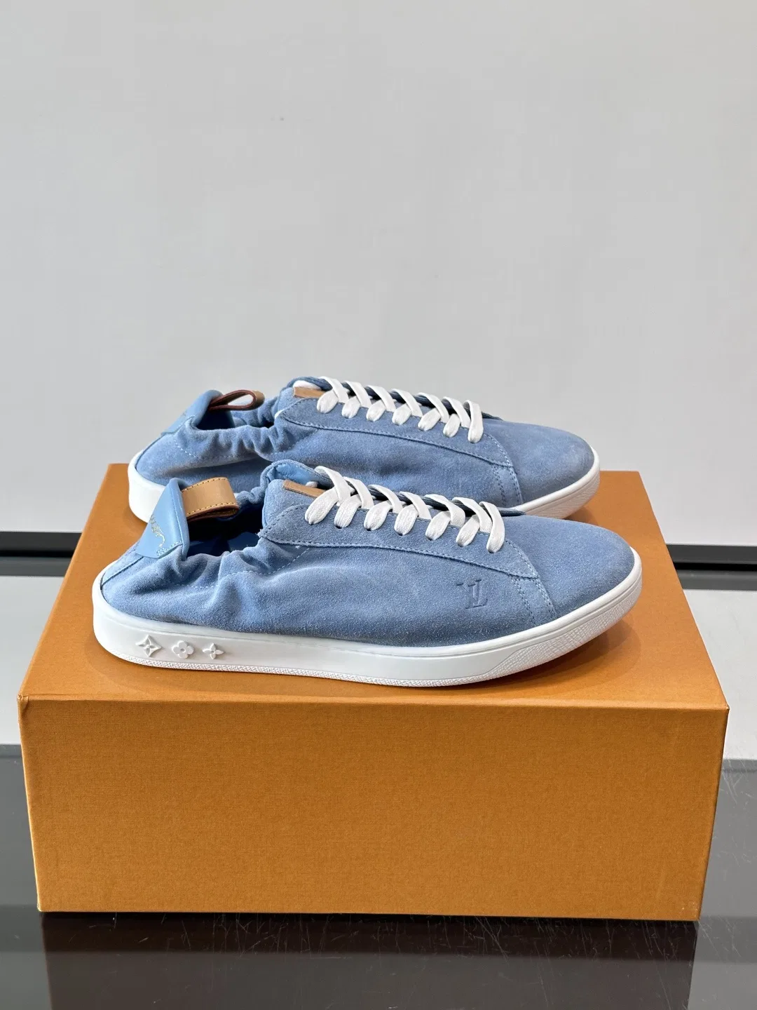 LV 27FW LDWAQLG 078 스니커즈 10