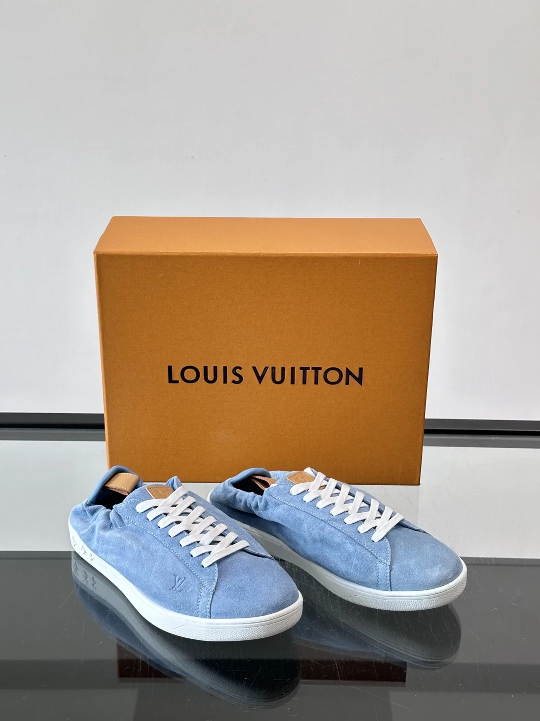 LV 27FW LDWAQLG 078 스니커즈 14