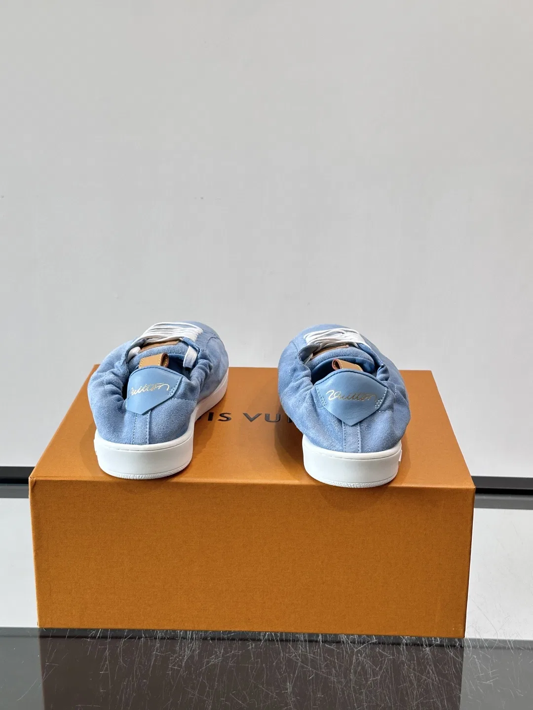 LV 27FW LDWAQLG 078 스니커즈 16