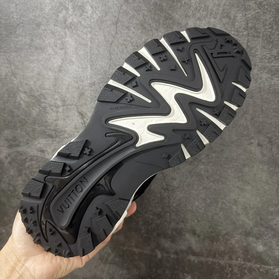 LV 27FW LDWAQLG 085 스니커즈 9
