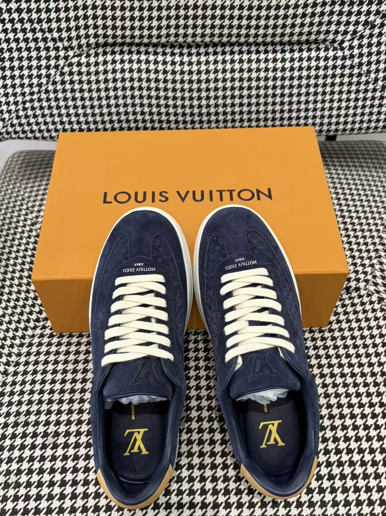LV 27FW LDWAQLG 086 스니커즈 7